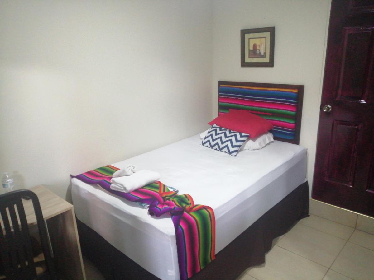 Hotel Antiguo Antiguo Cuscatlán Rum bild